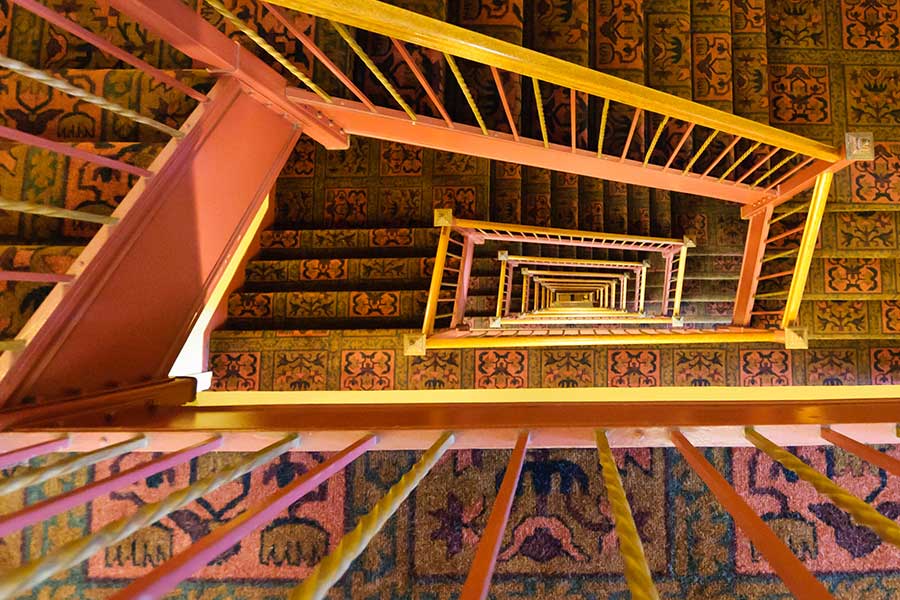 Kensington Park Hotel Colorful Stairwell